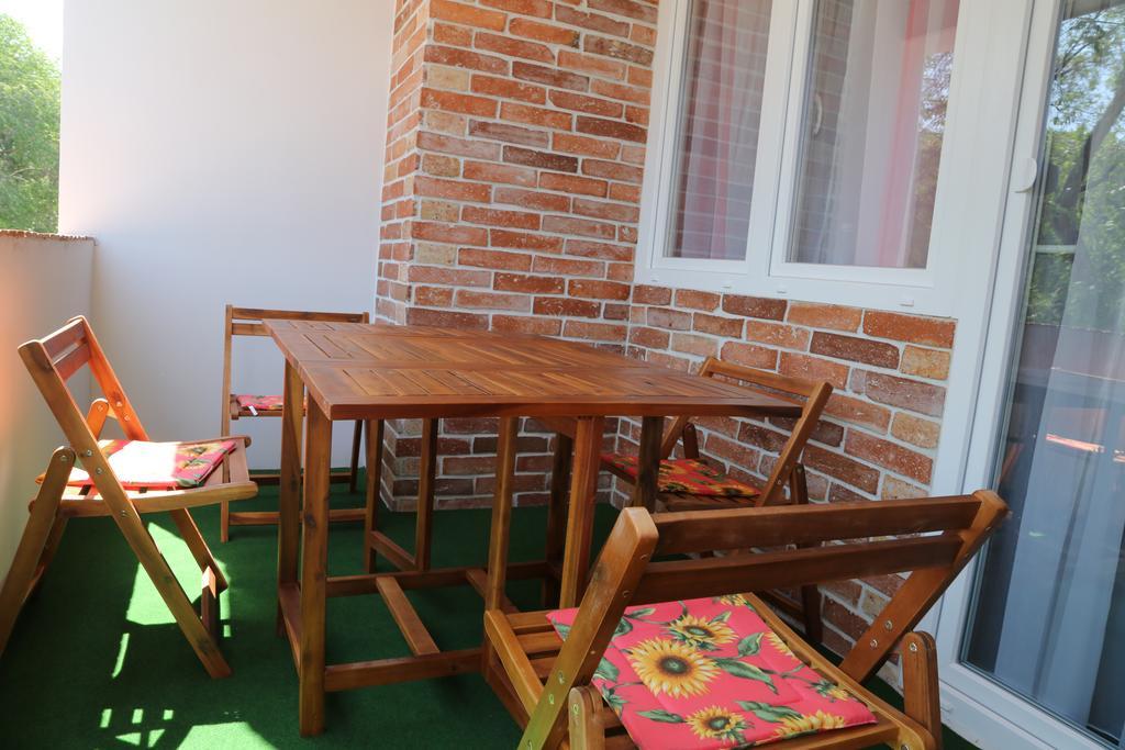 Szofi Apartman Hajdúszoboszló Exteriör bild