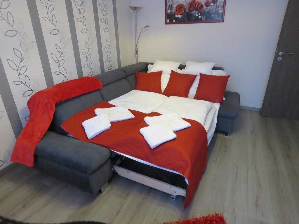 Szofi Apartman Hajdúszoboszló Exteriör bild